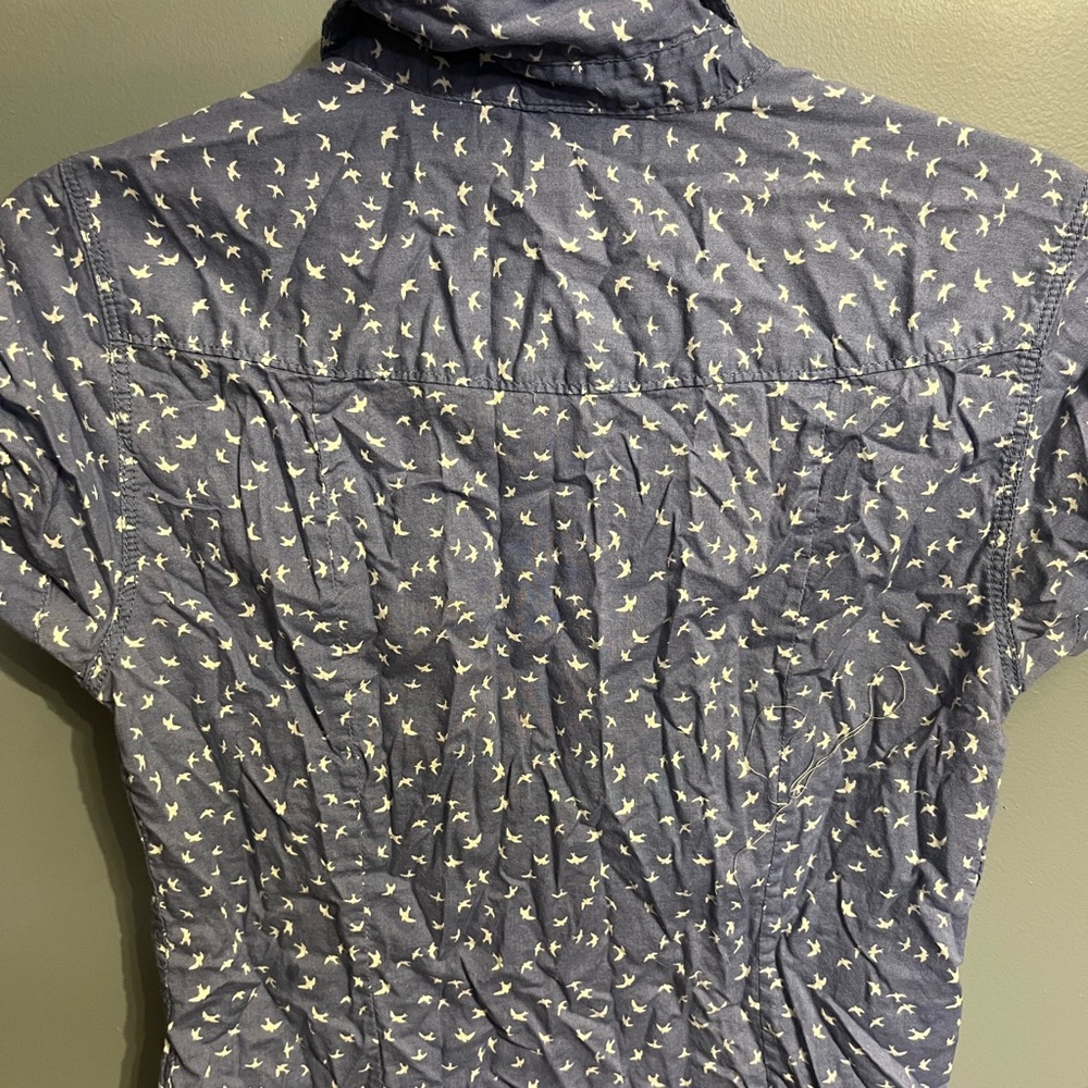 H&M Button up Blouse - Picture 2 of 3